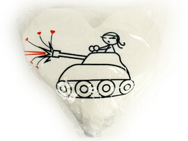 Подушка-игрушка СердцеТанк 46х44см HRT-002 доставка оптом в Донецк
