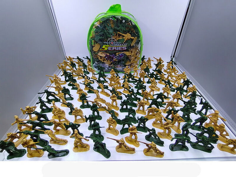 Донецк игрушка оптом Набор солдат 20*15*7 см в рюкзаке 0622-10