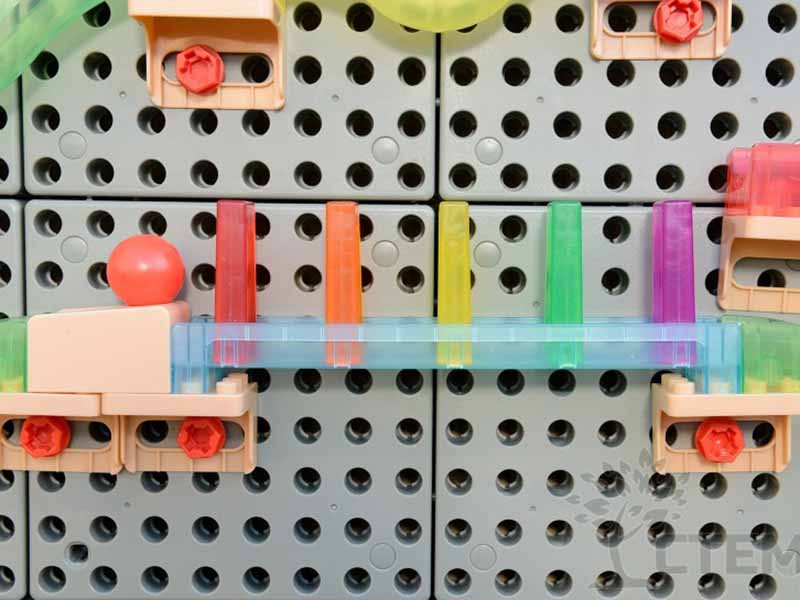 STEM Стена Трек с мячом (кинетический), набор 440 элементов