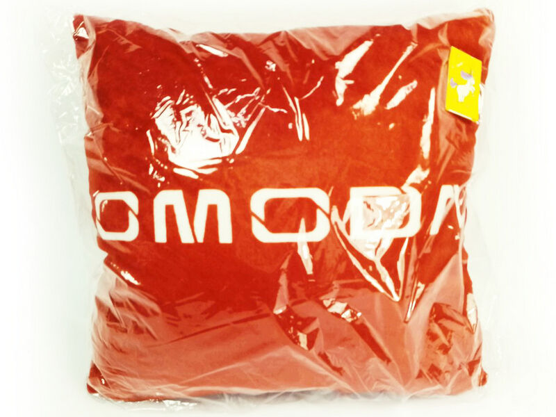 Донецк игрушка оптом Подушка-игрушка Omoda красная 35х35см CRL-026