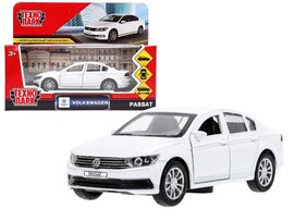 Машина металл. Volkswagen Passat 12 см, дв., багаж., инерц., белый, кор. Технопарк