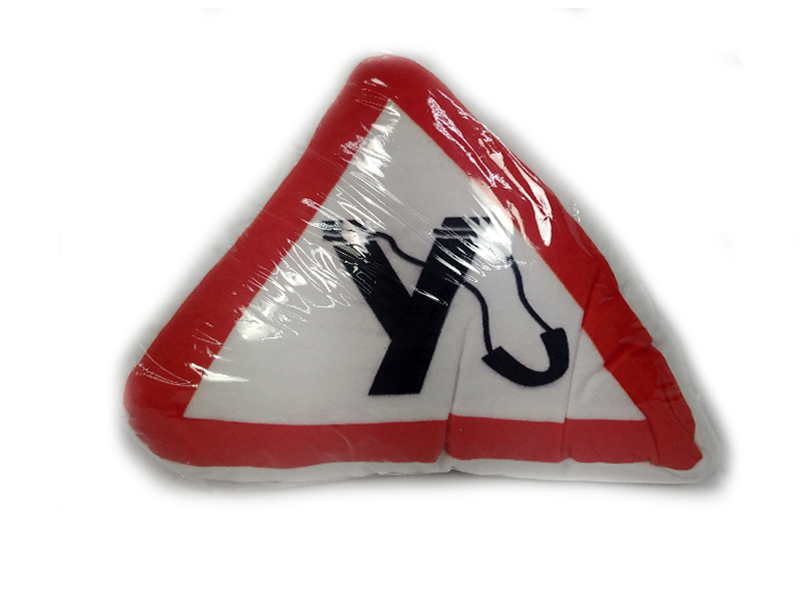 Донецк игрушка оптом Подушка-игрушка Авто треугольник У 25х27см TRI-005