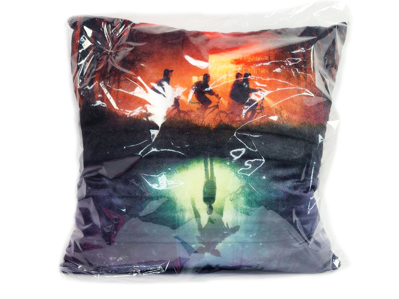 Подушка-игрушка Очень странные дела 37х37см VPD-011